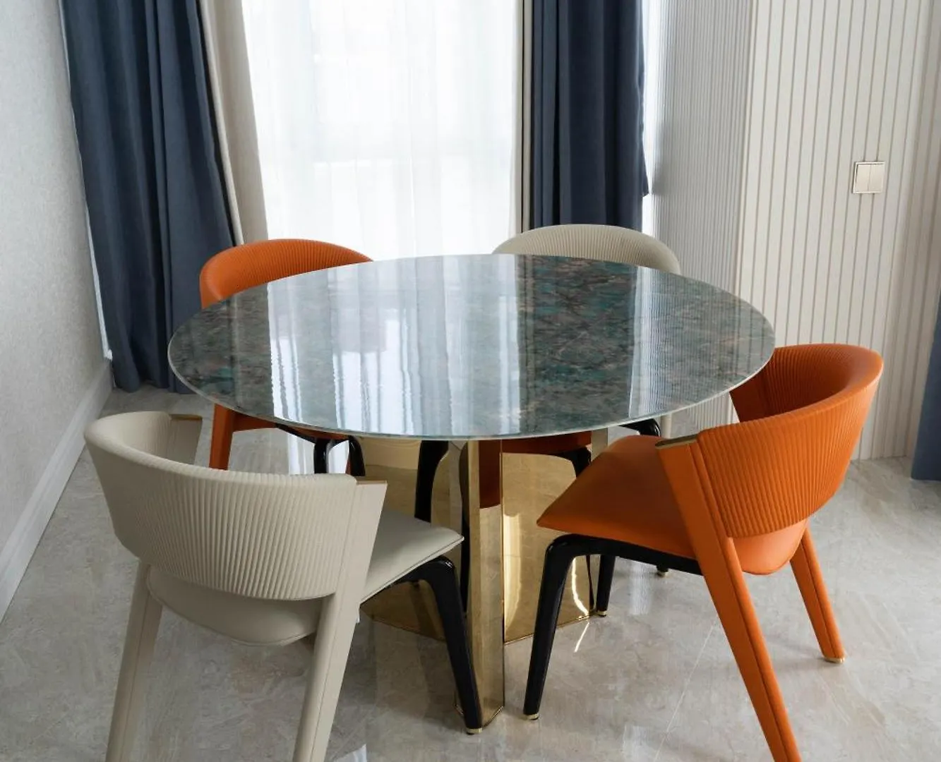Apartment Design Hotel 